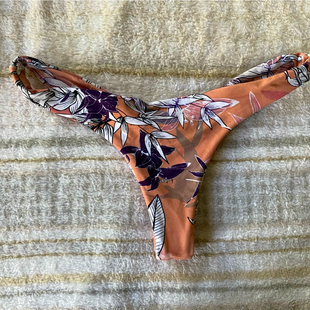 Midori size extra small Kai bottoms